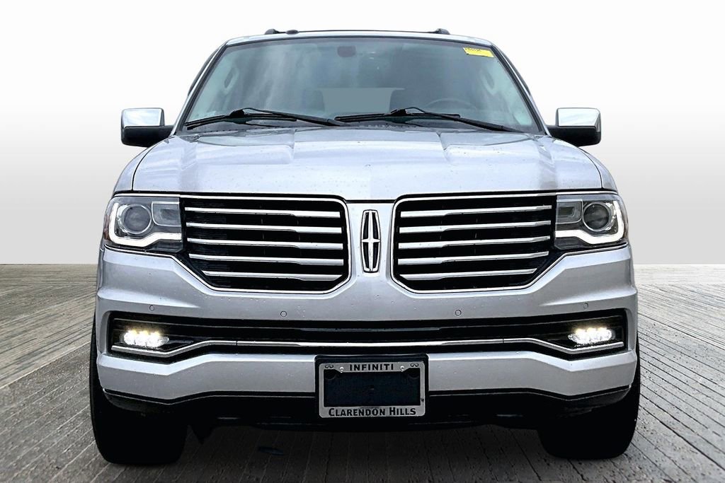 Used 2015 Lincoln Navigator 4WD w/ Equipment Group 101A Reserve image 2