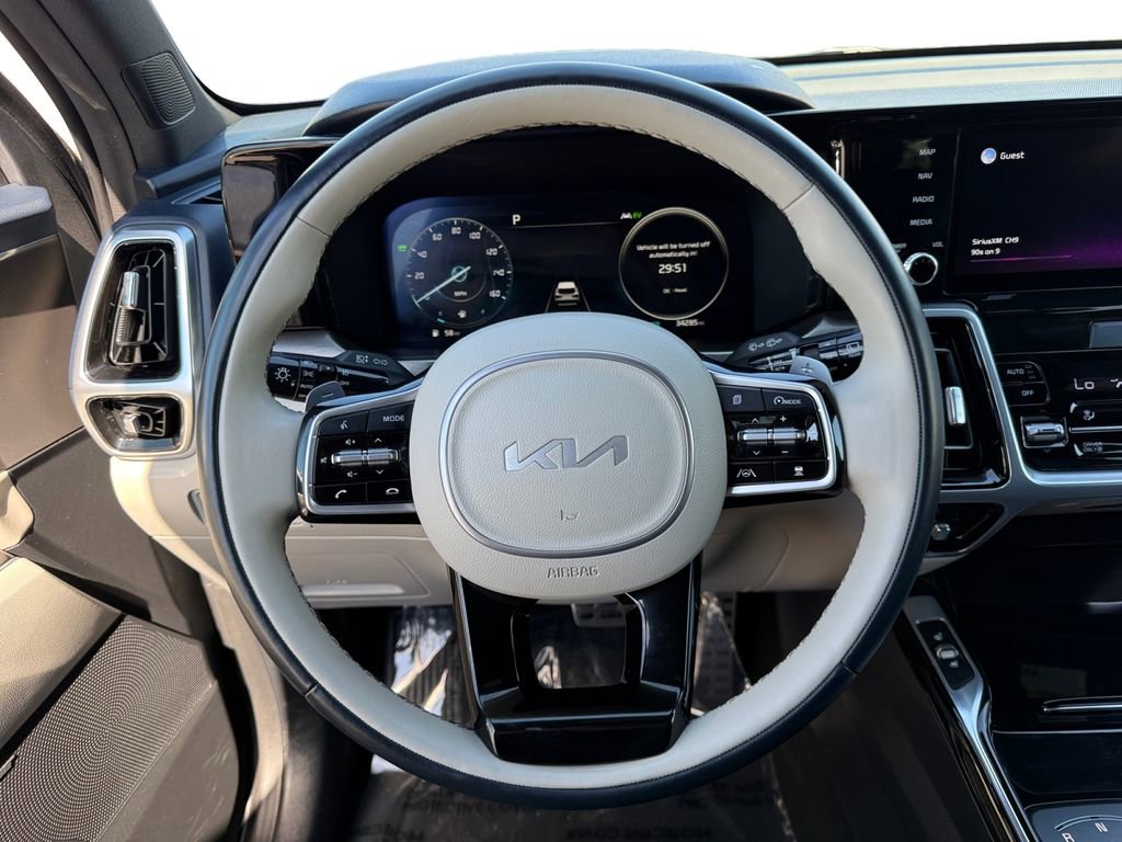 Used 2022 Kia Sorento SX Prestige w/ Panoramic Sunroof Package image 12