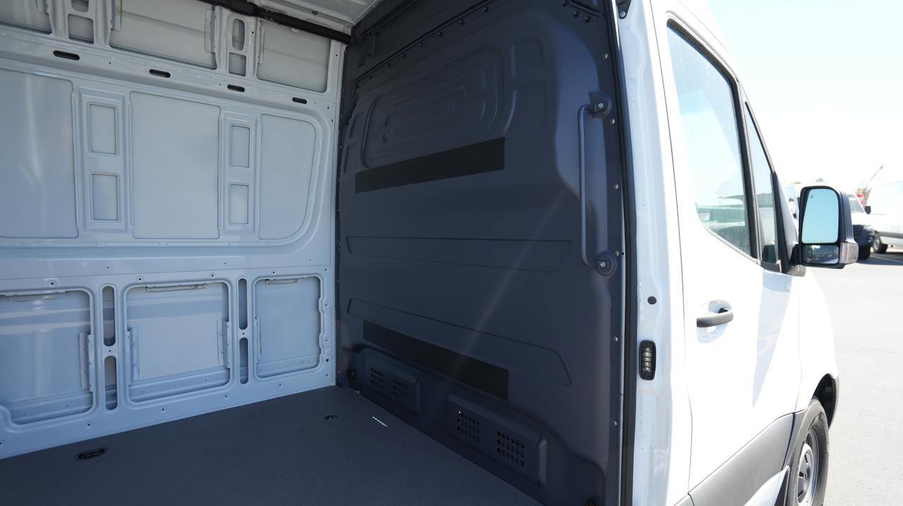 Used 2024 Mercedes-Benz Sprinter 144 Cargo image 11