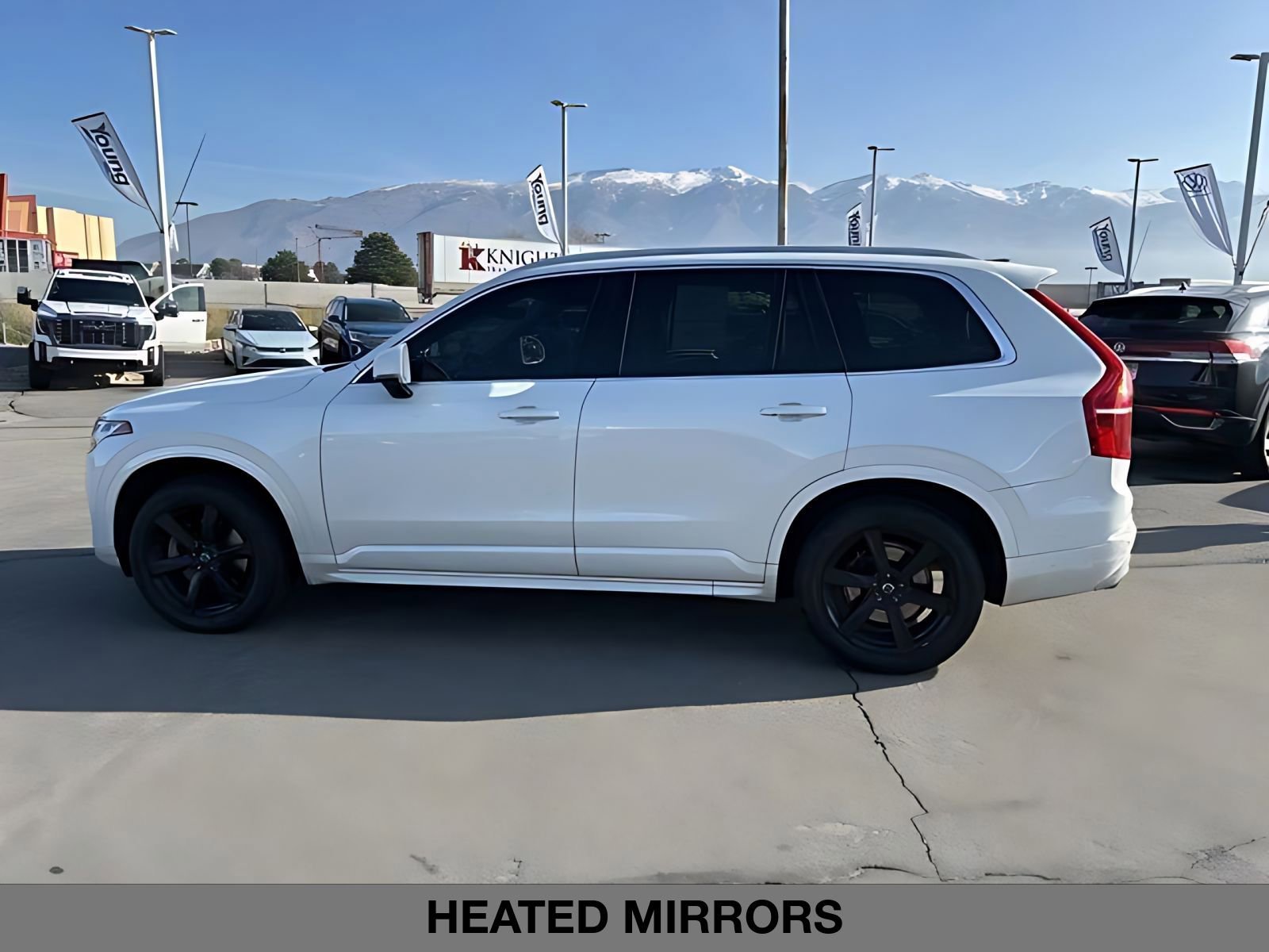 Used 2020 Volvo XC90 T6 Momentum image 9