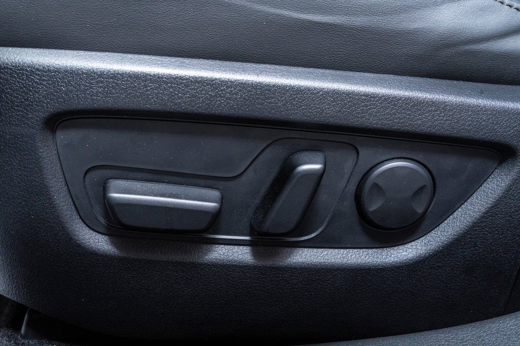 Used 2023 MAZDA CX-30 AWD 2.5 S w/ Premium Package image 23