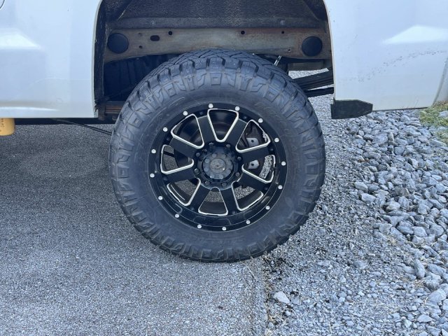 Used 2015 Chevrolet Silverado 2500 LT AWD/4WD image 13