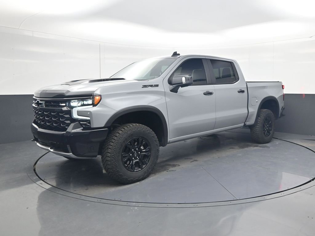 Used 2025 Chevrolet Silverado 1500 ZR2 w/ Dark Appearance Package image 3