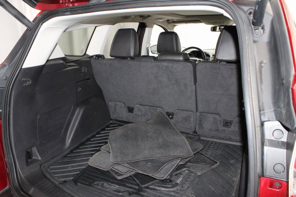 Used 2013 Ford Escape SEL image 16