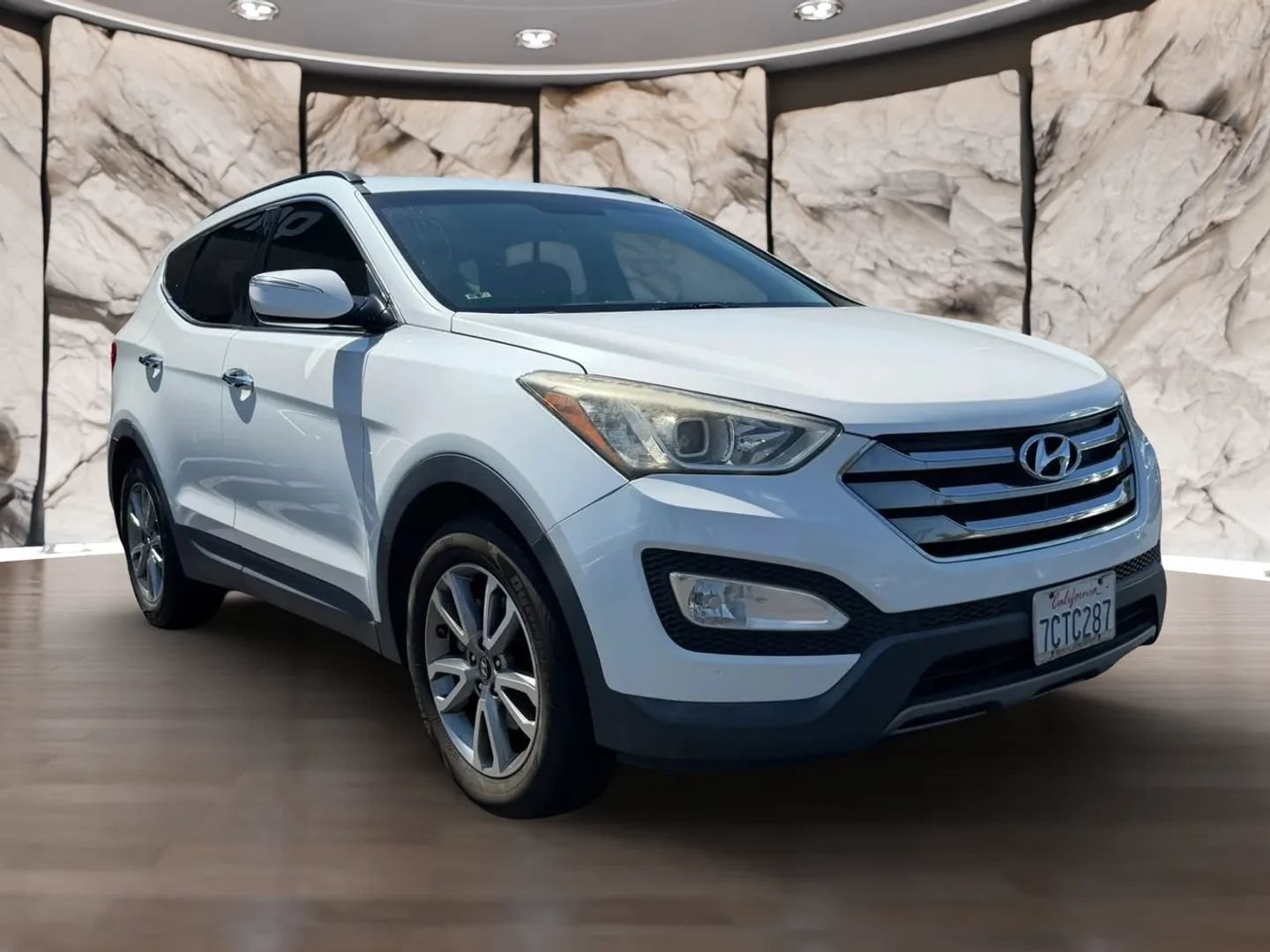 Used 2014 Hyundai Santa Fe Sport 2.0T FWD image 3