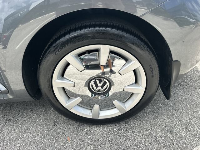 Used 2016 Volkswagen Beetle 1.8T SEL FWD image 9