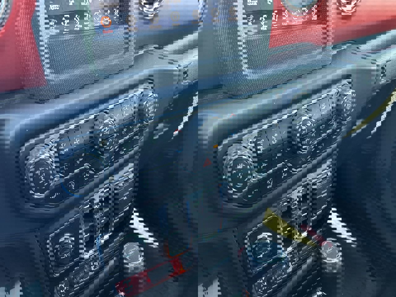 Used 2020 Jeep Gladiator Rubicon w/ LED Lighting Group AWD/4WD image 29