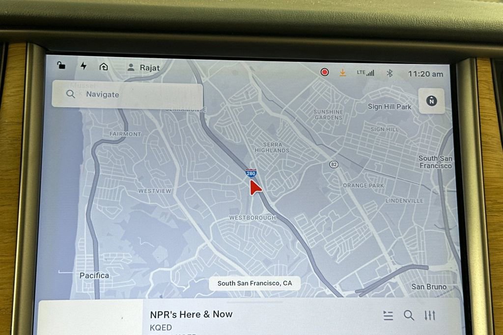 Used 2019 Tesla Model X Long Range image 22