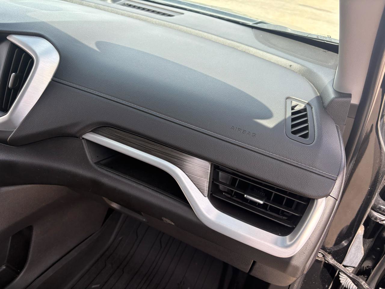 Used 2024 GMC Terrain SLE w/ Driver Convenience Package FWD image 41
