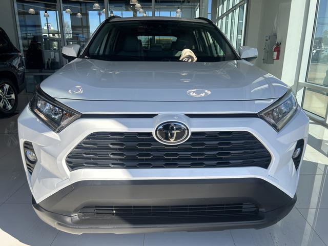 Used 2019 Toyota RAV4 XLE Premium w/ Cold Weather Package image 4