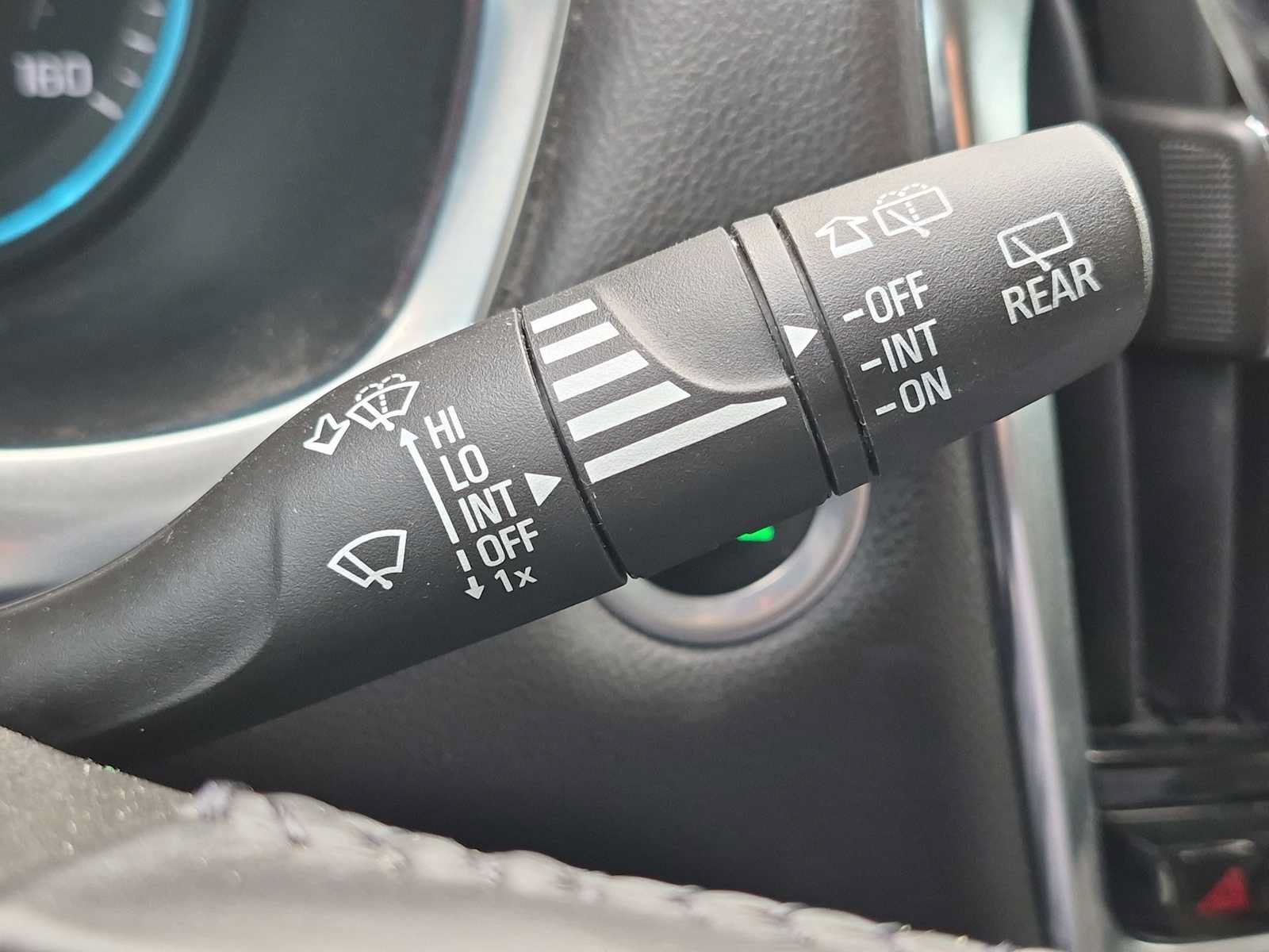 Used 2019 Chevrolet Traverse LT FWD image 33