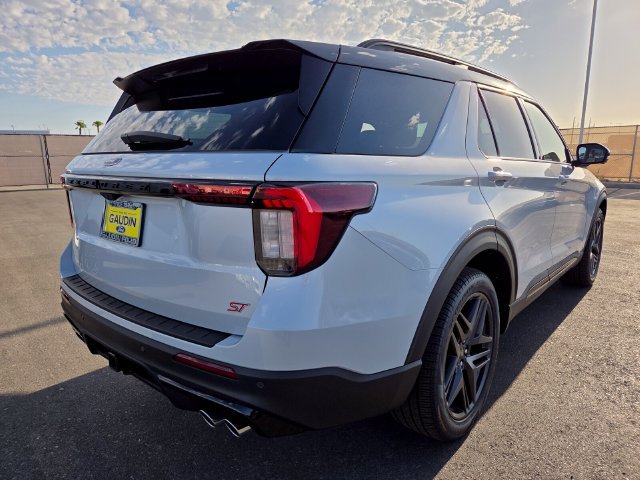 New 2026 Ford Explorer ST w/ Sun And Sound Package AWD/4WD image 4
