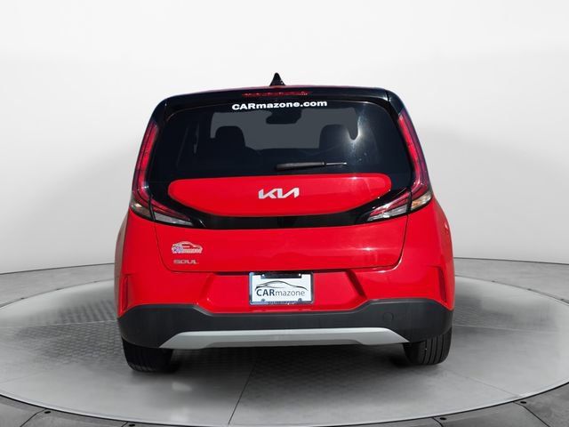 Used 2023 Kia Soul LX w/ Option Group 015 FWD image 4