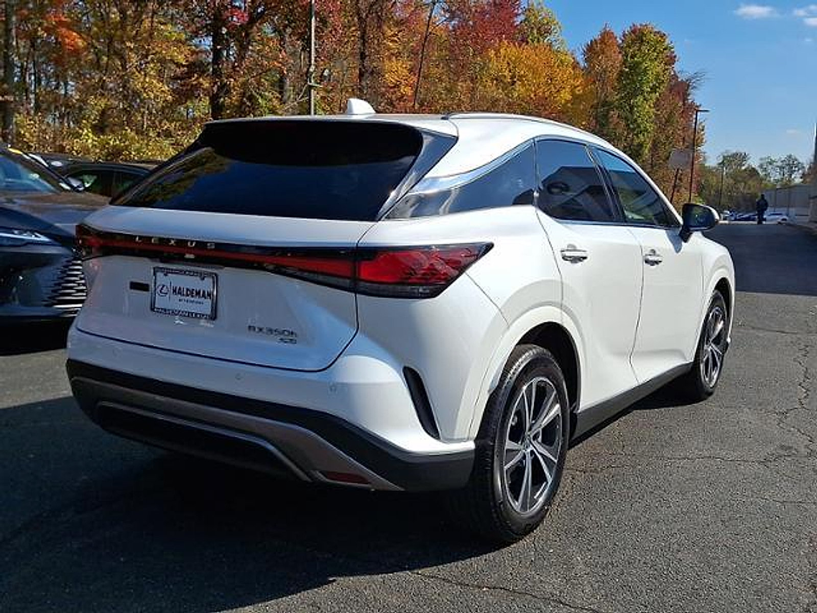 Used 2026 Lexus RX 350h AWD/4WD image 6