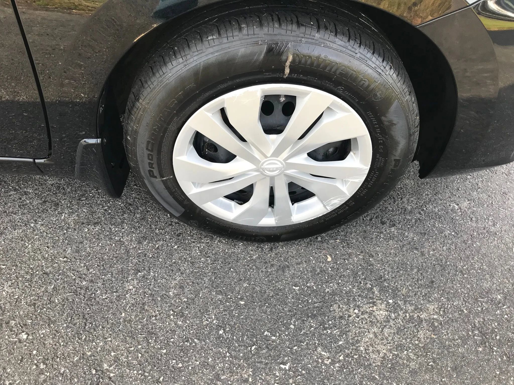 Used 2024 Nissan Versa S w/ Trunk Package image 36