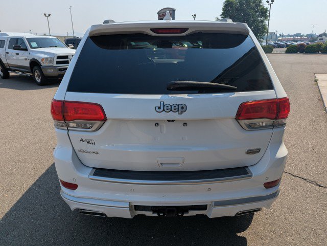 Used 2016 Jeep Grand Cherokee Summit w/ Platinum Series Group AWD/4WD image 4