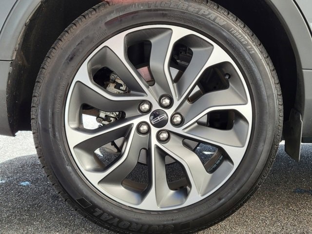 Used 2022 Lincoln Nautilus Reserve image 17