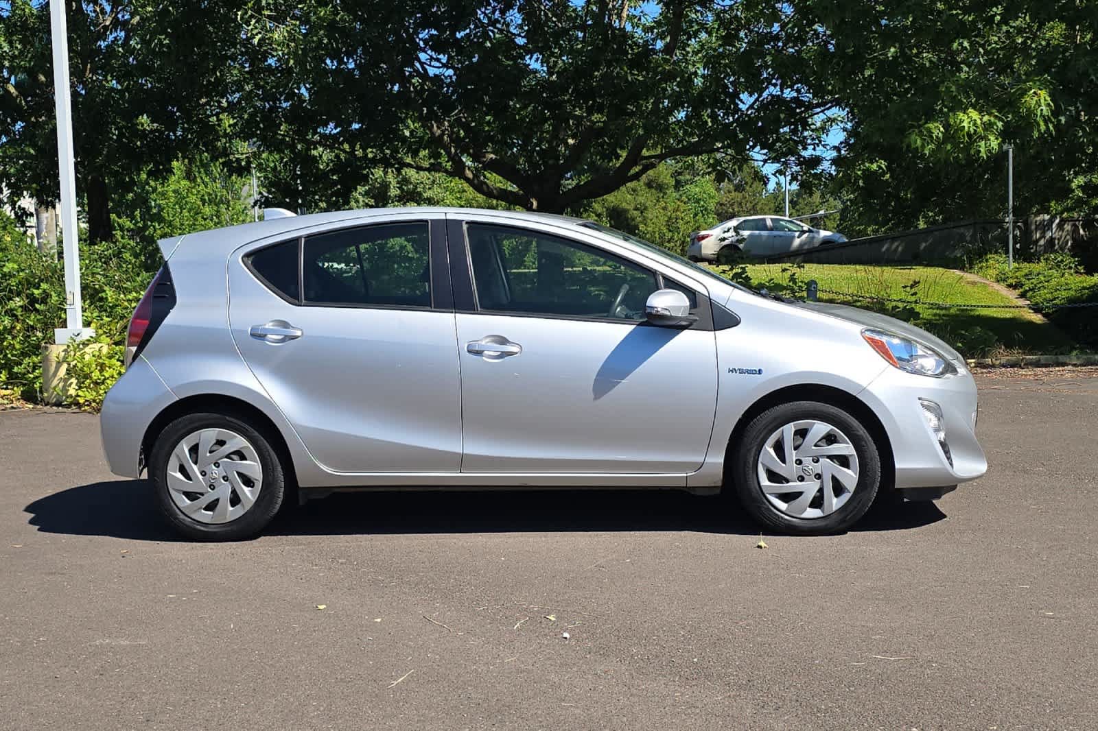 Used 2016 Toyota Prius C Two FWD image 8