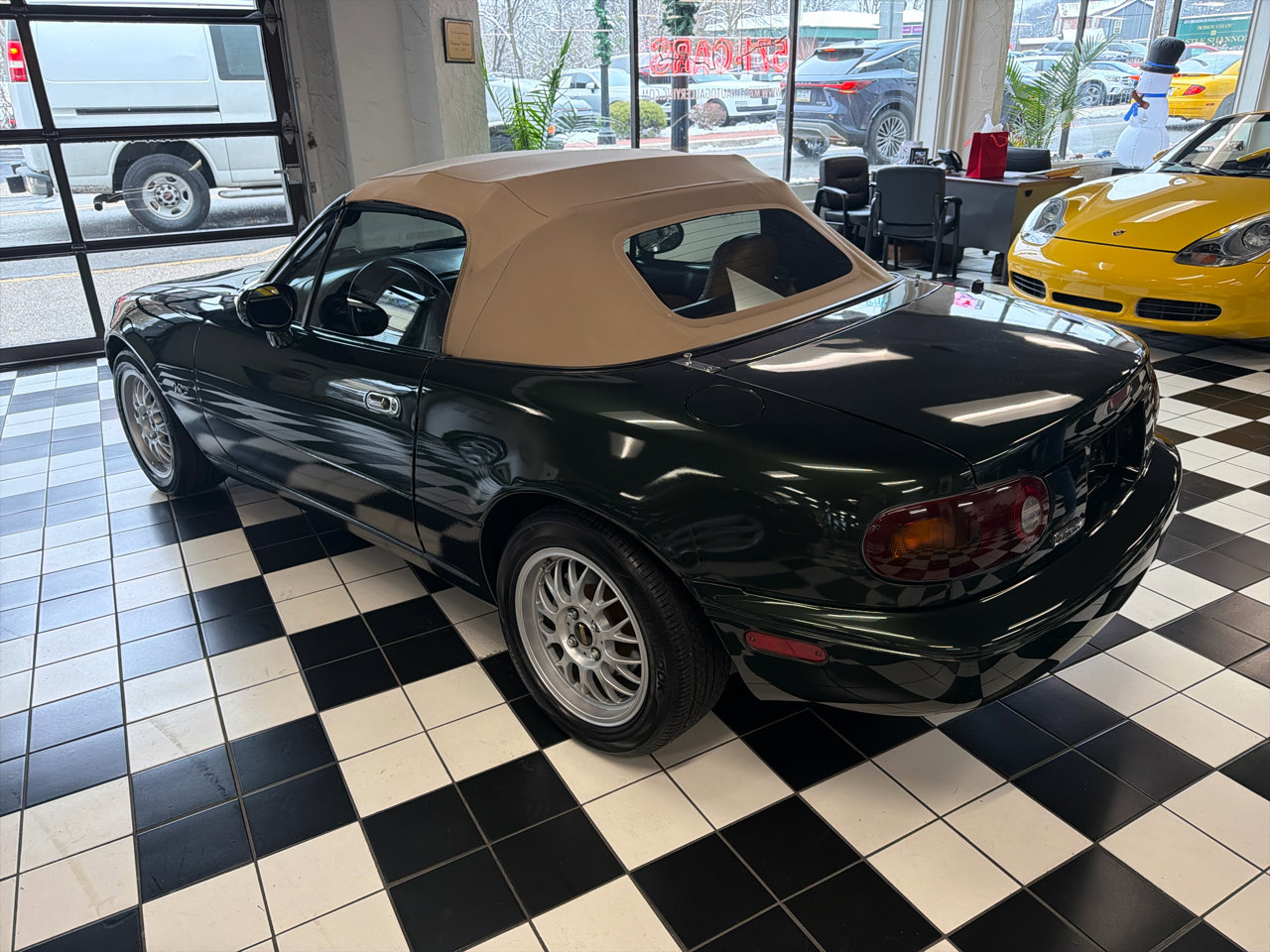 Used 1997 MAZDA MX-5 Miata M-Edition image 8