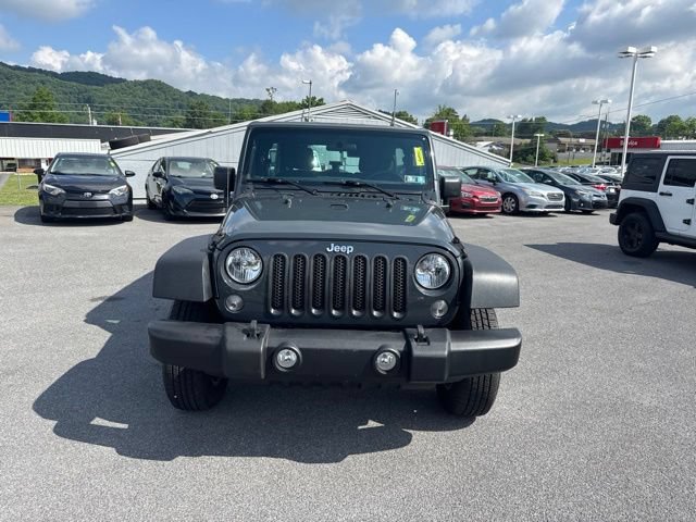 Used 2017 Jeep Wrangler Unlimited Sport AWD/4WD image 3