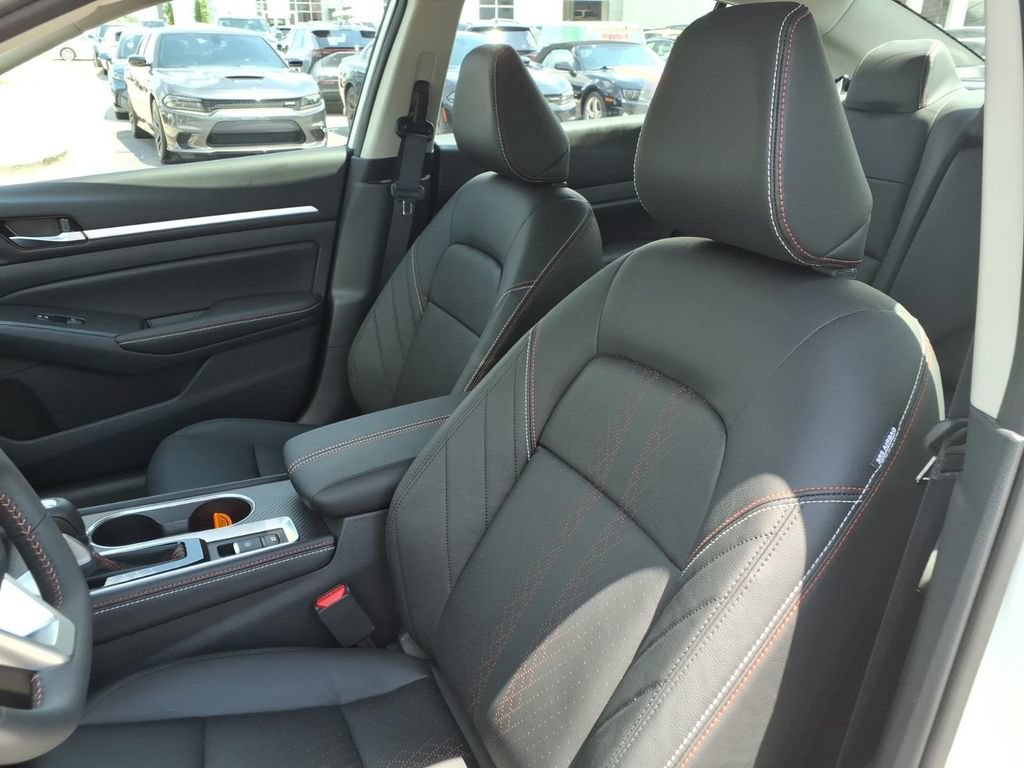 New 2026 Nissan Altima 2.5 SR w/ SR Premium Package FWD image 16