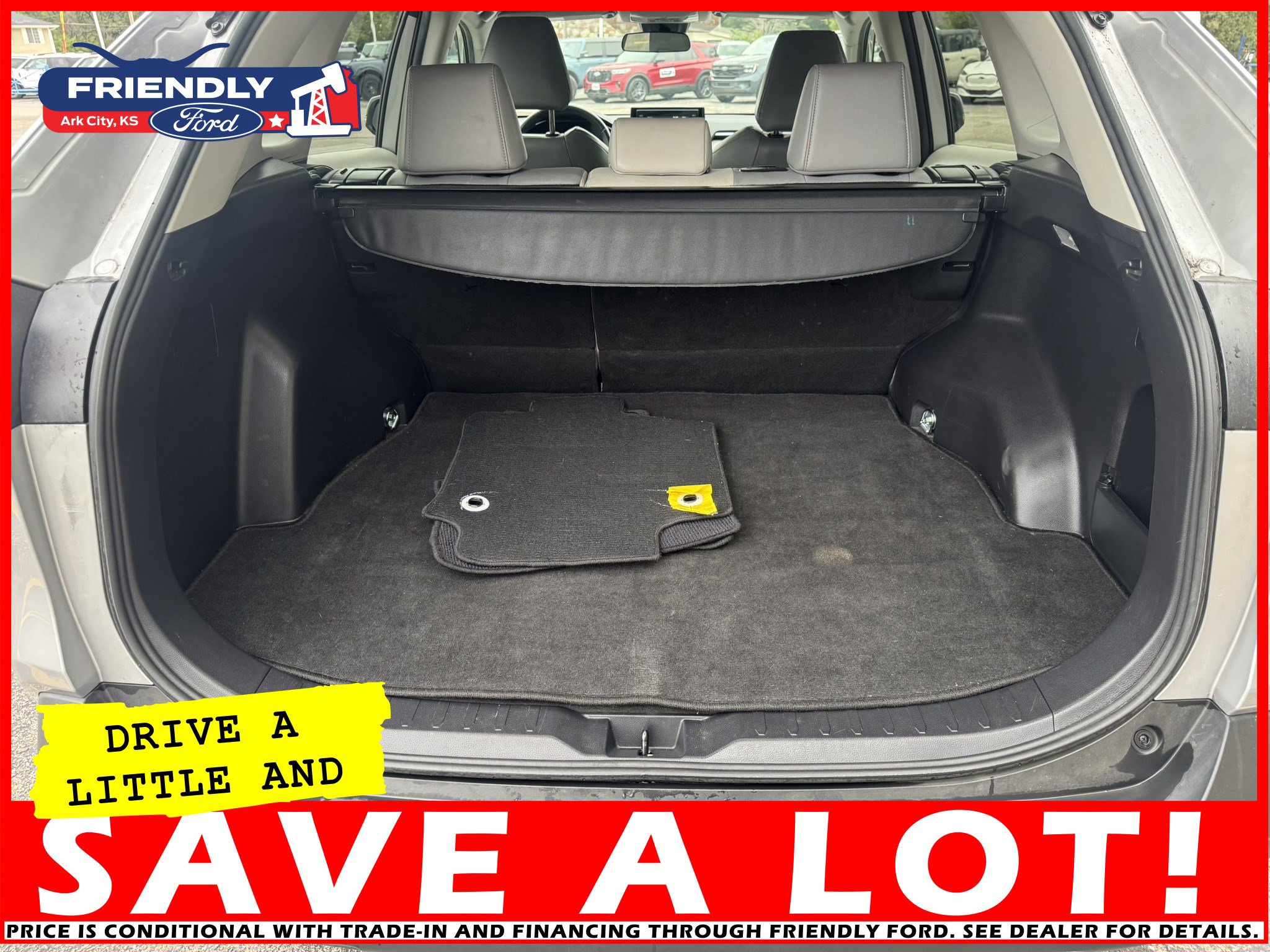 Used 2020 Toyota RAV4 XLE Premium image 5