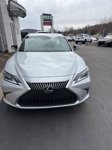 Used 2019 Lexus ES 350 w/ Premium Package image 2