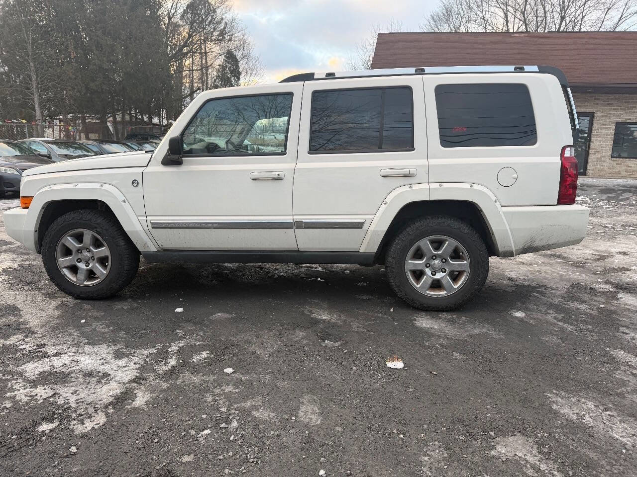 Used 2006 Jeep Commander Limited image 6