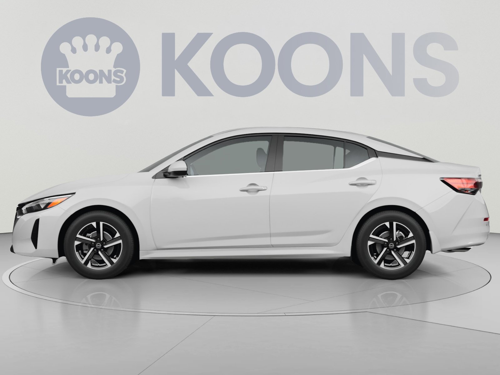 Used 2025 Nissan Sentra SV FWD image 2