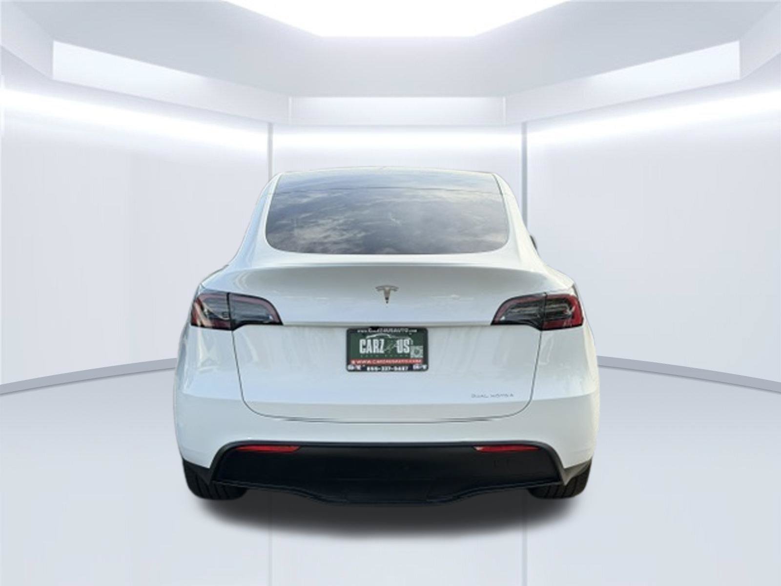 Used 2024 Tesla Model Y Long Range AWD/4WD image 6
