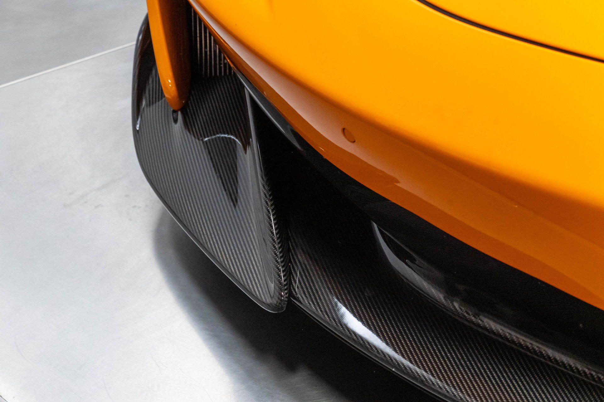 Used 2019 McLaren 600LT RWD image 42