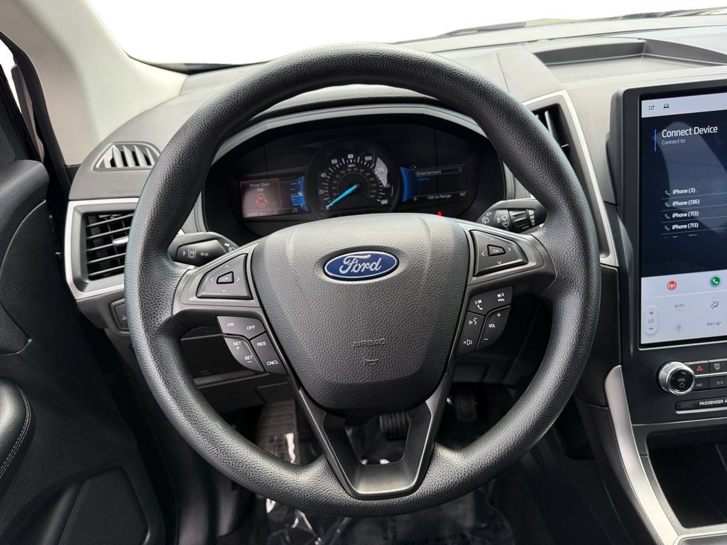 Used 2022 Ford Edge SE w/ Black Appearance Package AWD/4WD image 12