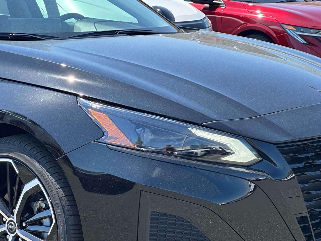New 2026 Nissan Altima 2.5 SR FWD image 8