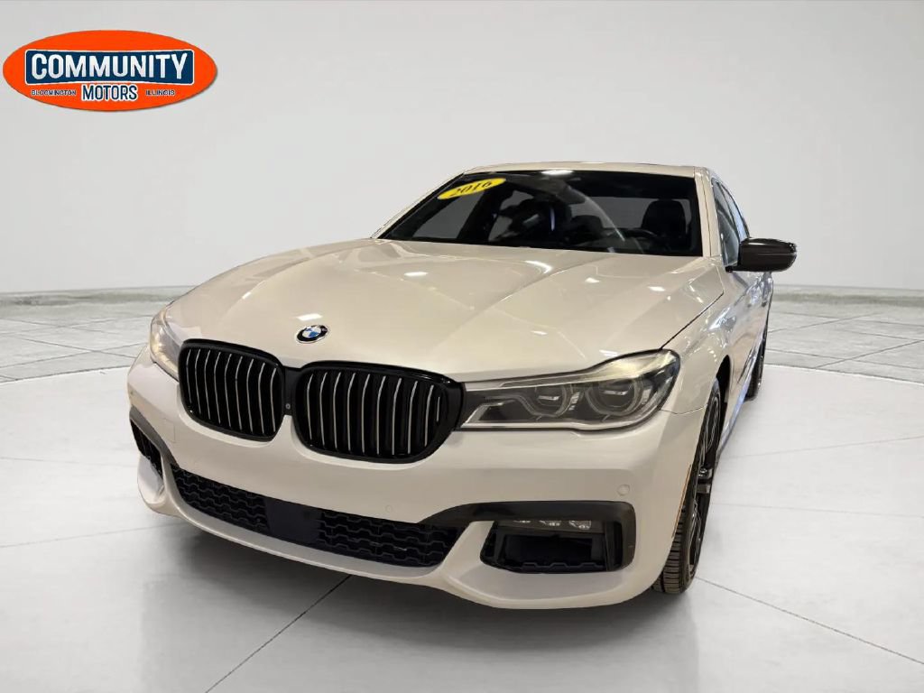 Used 2016 BMW 750i xDrive AWD/4WD image 12