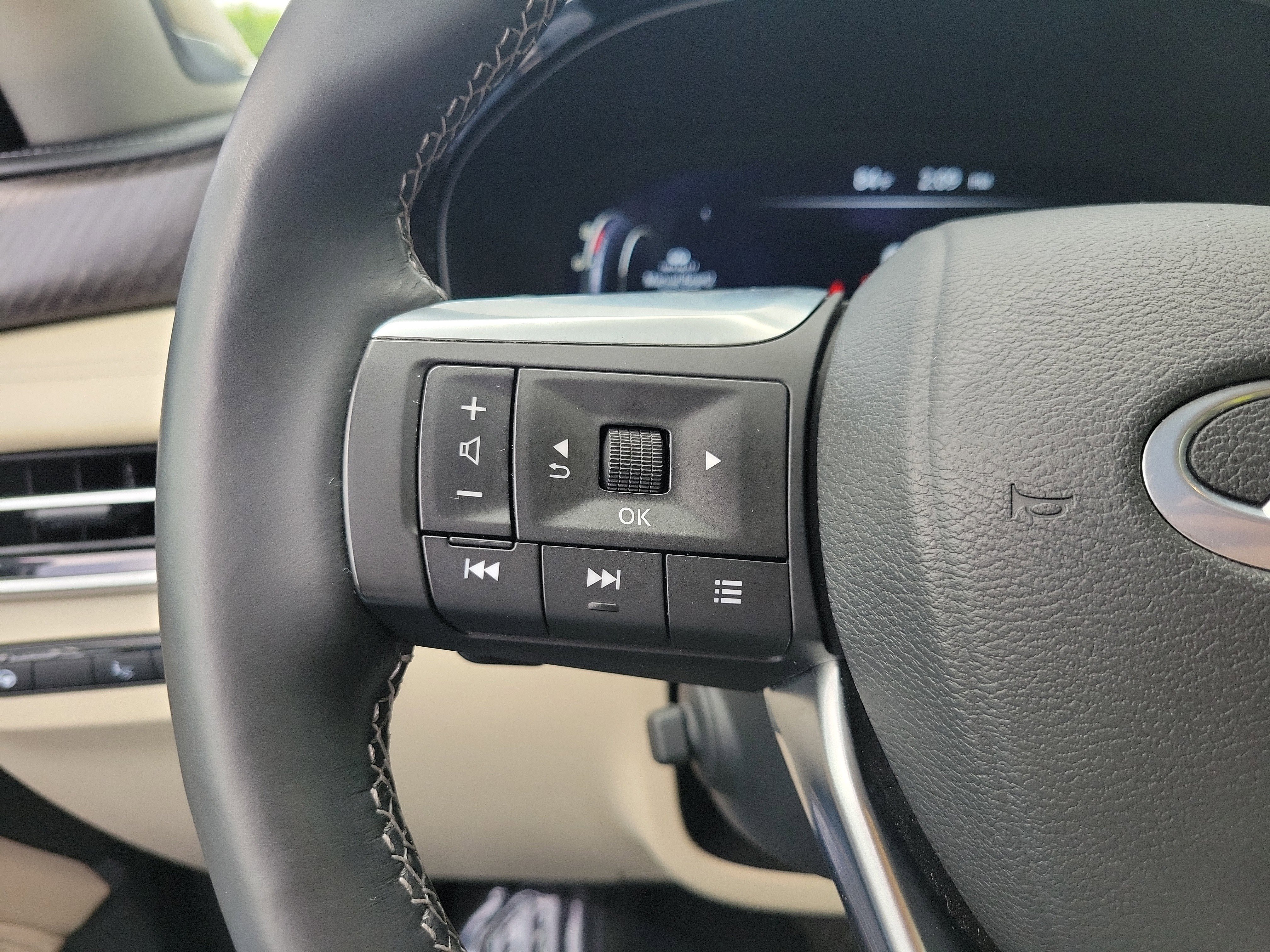 Certified 2024 INFINITI QX60 Sensory w/ Vision Package image 27