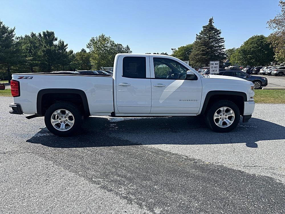 Used 2018 Chevrolet Silverado 1500 LT w/ All Star Edition image 6