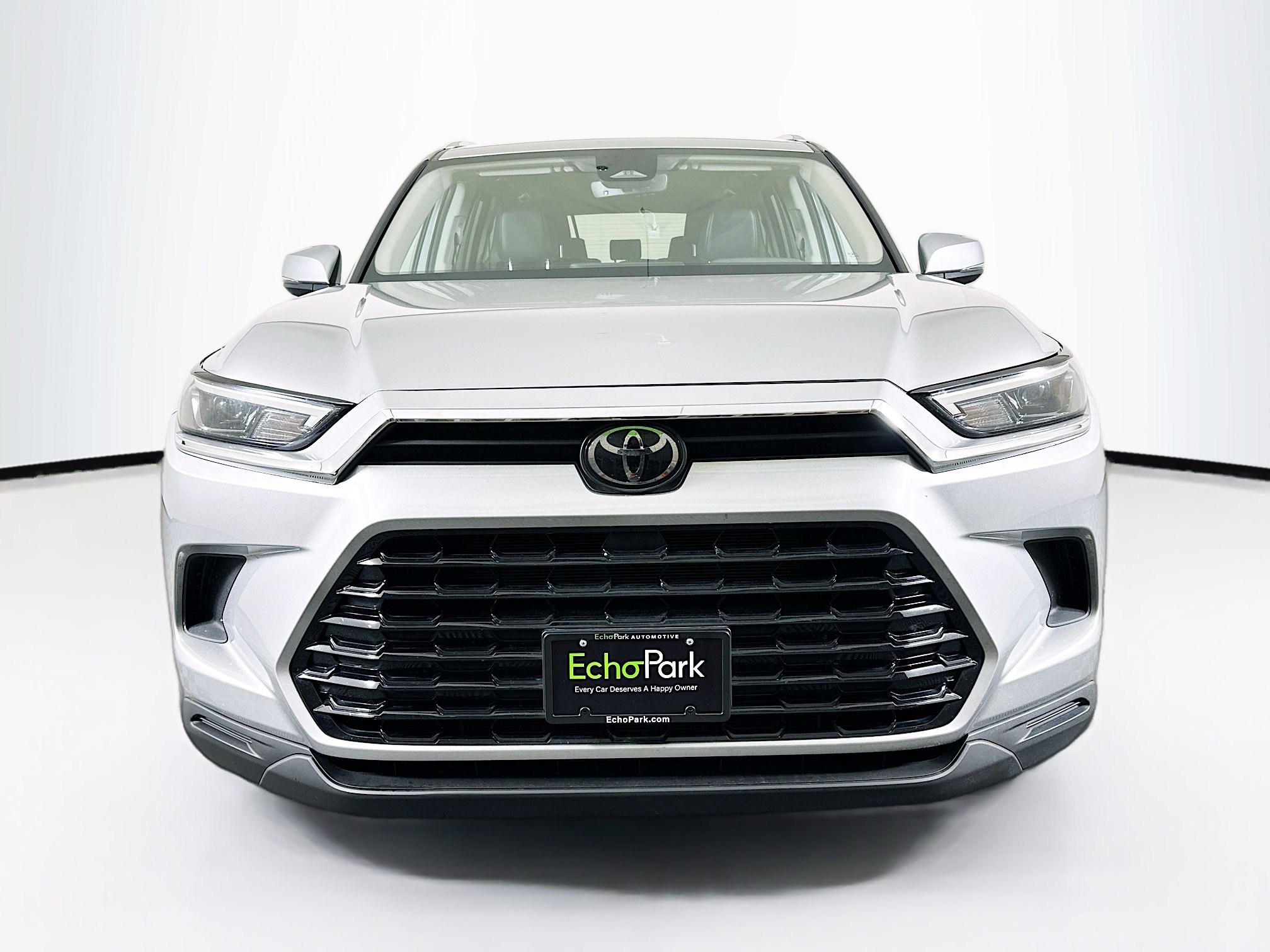 Used 2025 Toyota Grand Highlander AWD image 2