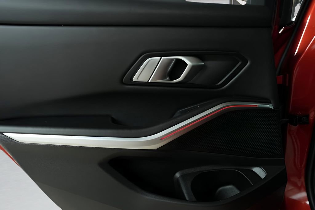 Used 2022 BMW 330i xDrive Sedan w/ Premium Package 2 image 27