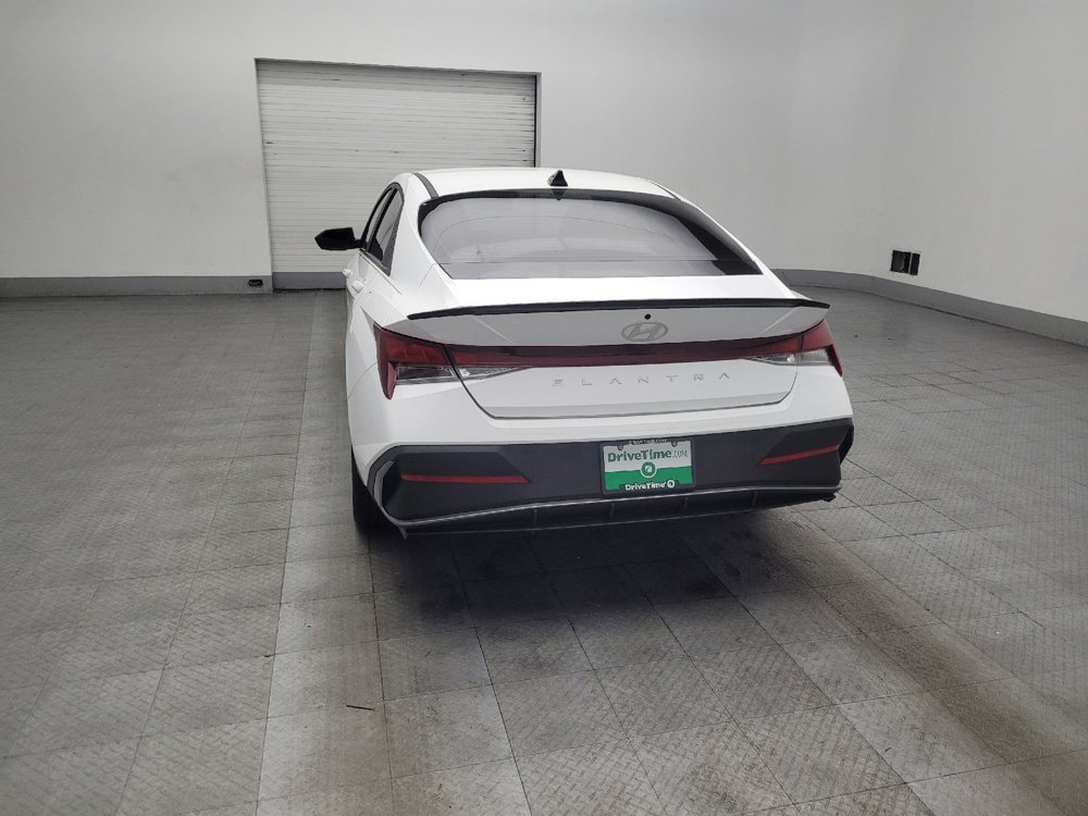 Used 2025 Hyundai Elantra Sport image 6