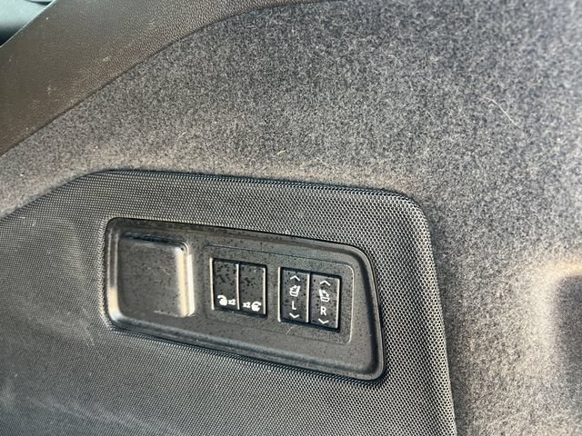 Used 2021 Cadillac Escalade Sport Platinum AWD/4WD image 23