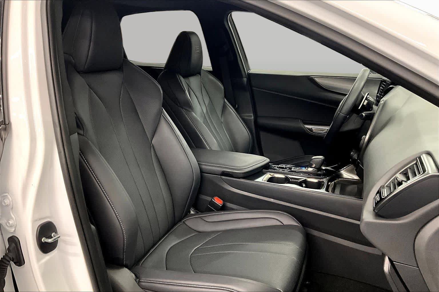 Used 2024 Lexus NX 350 F Sport AWD/4WD image 9