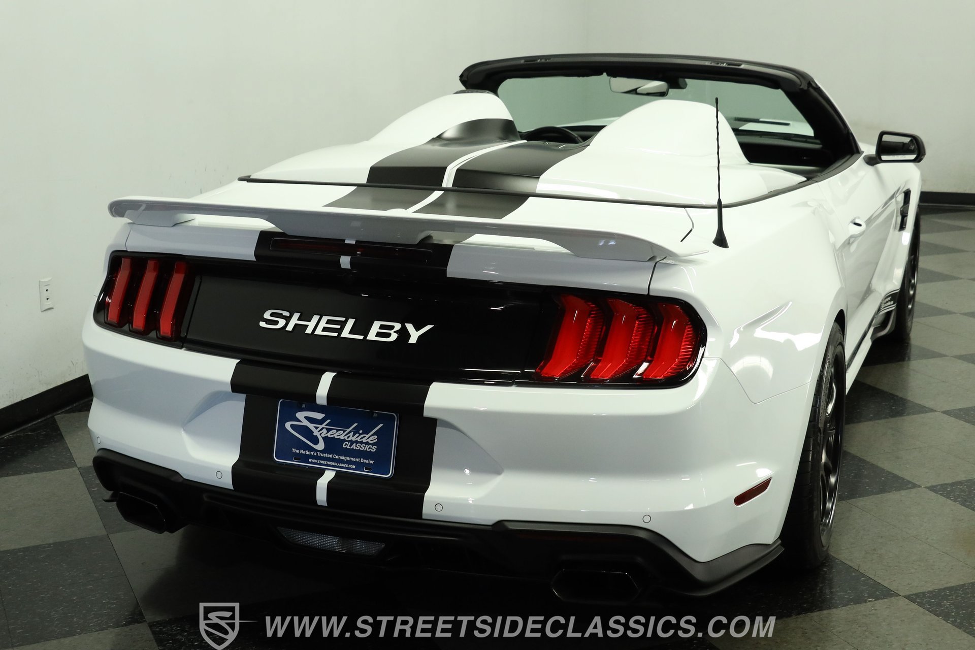 Used 2023 Ford Mustang GT Premium w/ GT Performance Package RWD image 10