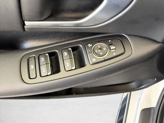 Used 2025 Hyundai Sonata SEL FWD image 15