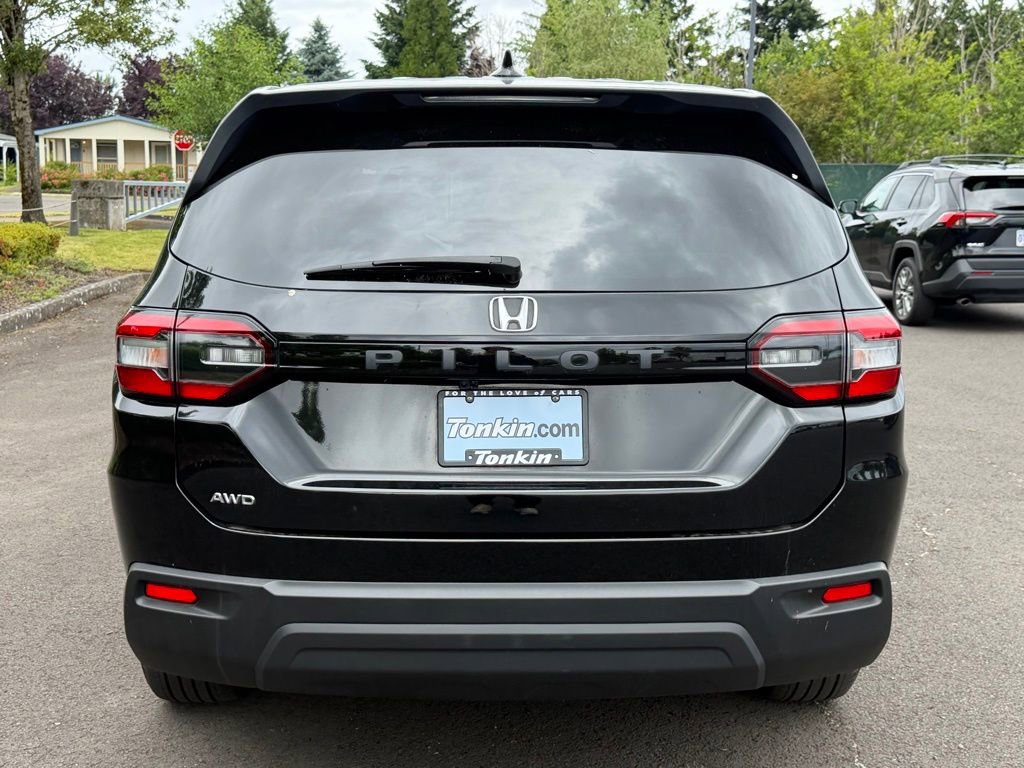 Used 2023 Honda Pilot LX image 7