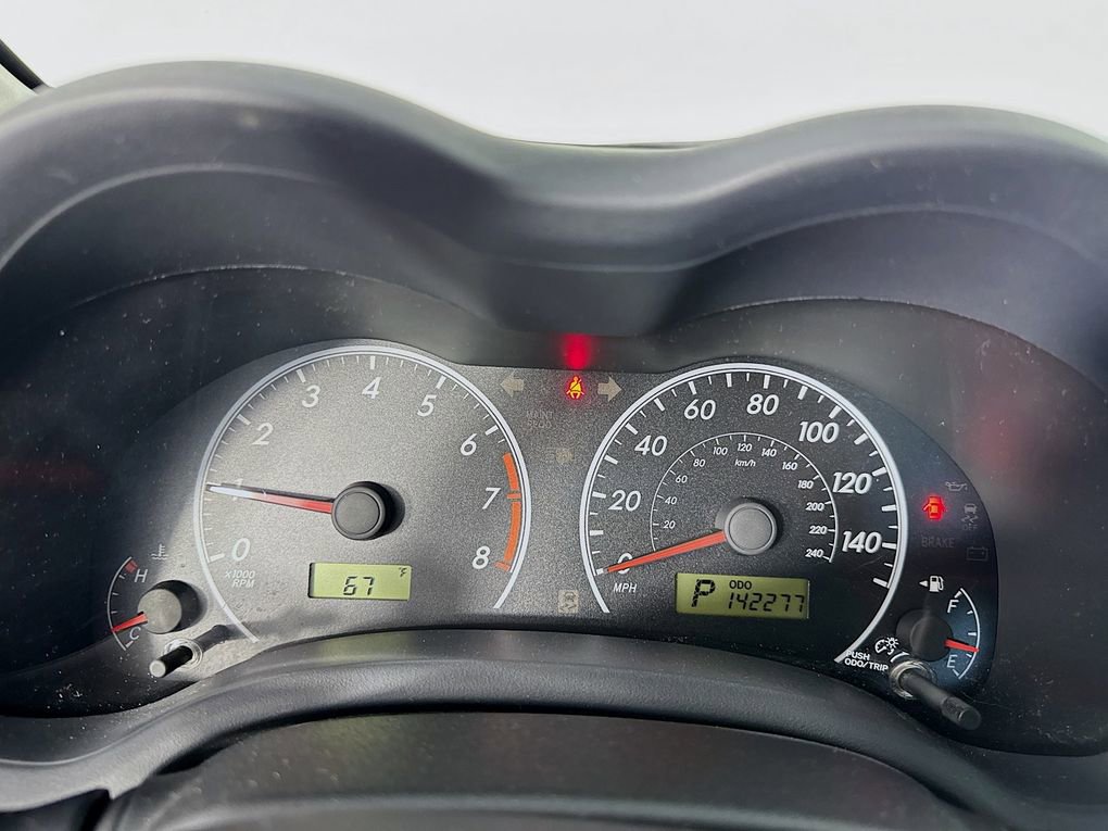 Used 2012 Toyota Corolla LE image 17