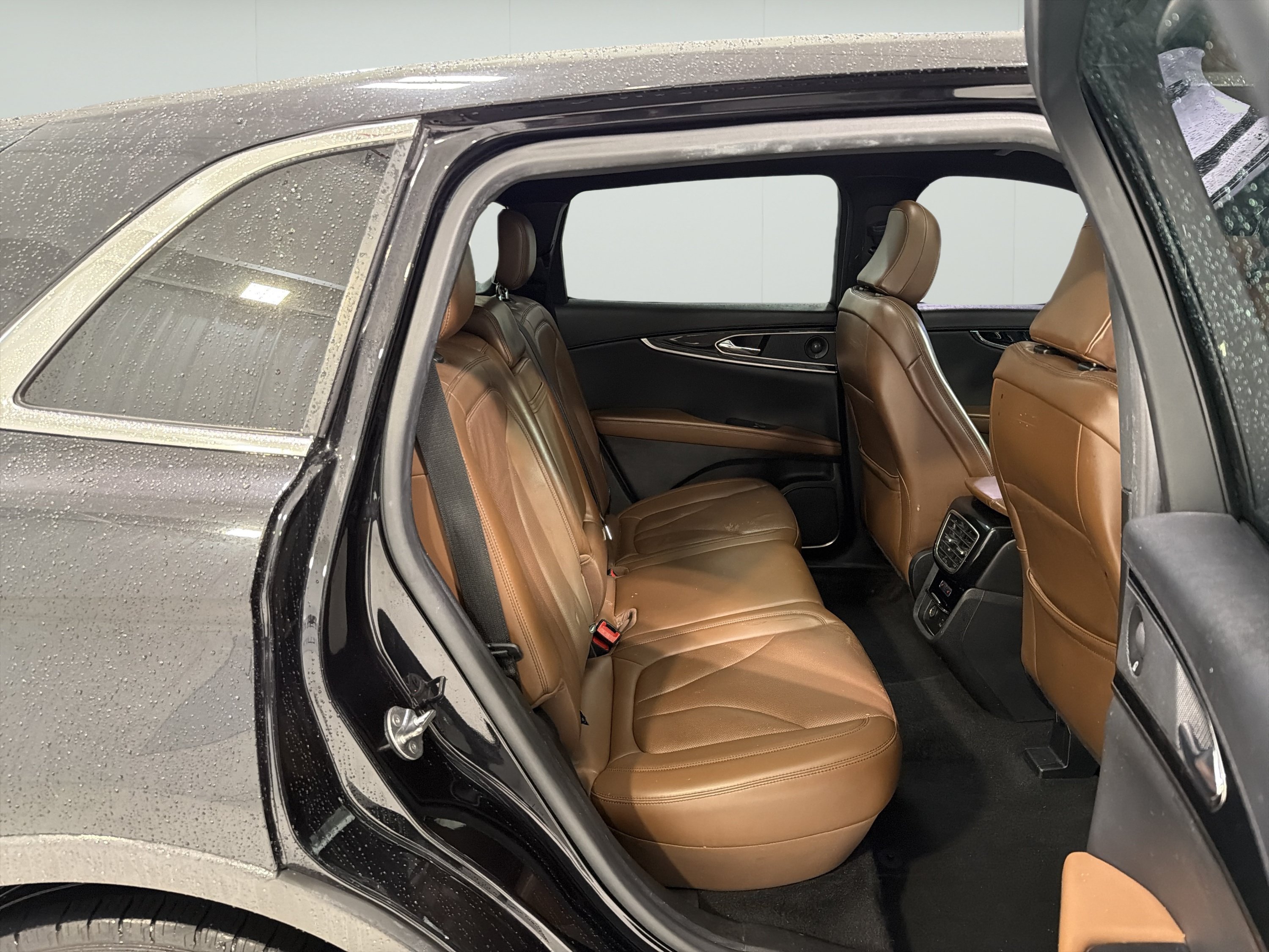 Used 2022 Lincoln Nautilus Reserve FWD image 12