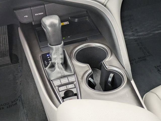 Used 2022 Toyota Camry SE image 14