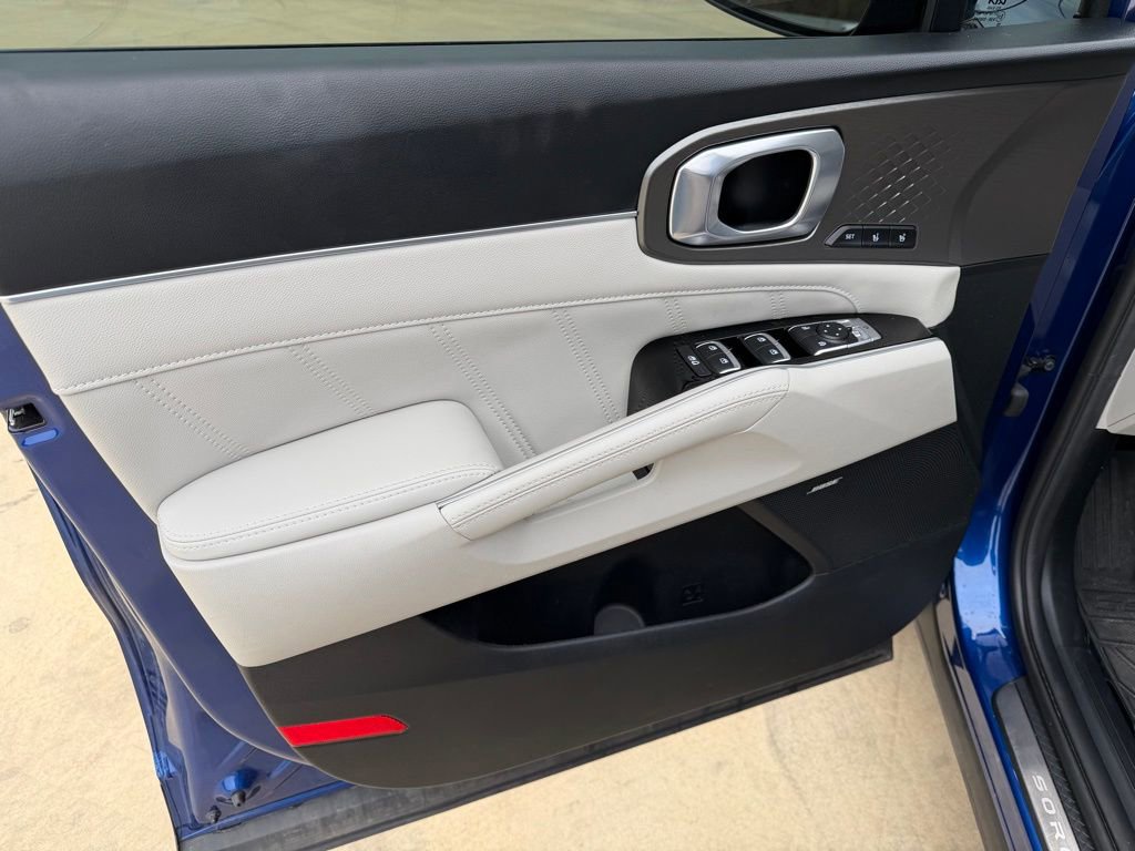 Used 2023 Kia Sorento SX image 15