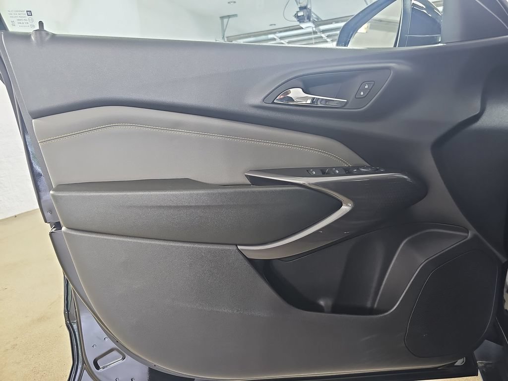 Certified 2026 Chevrolet Trax ACTIV w/ Driver Confidence Package FWD image 30
