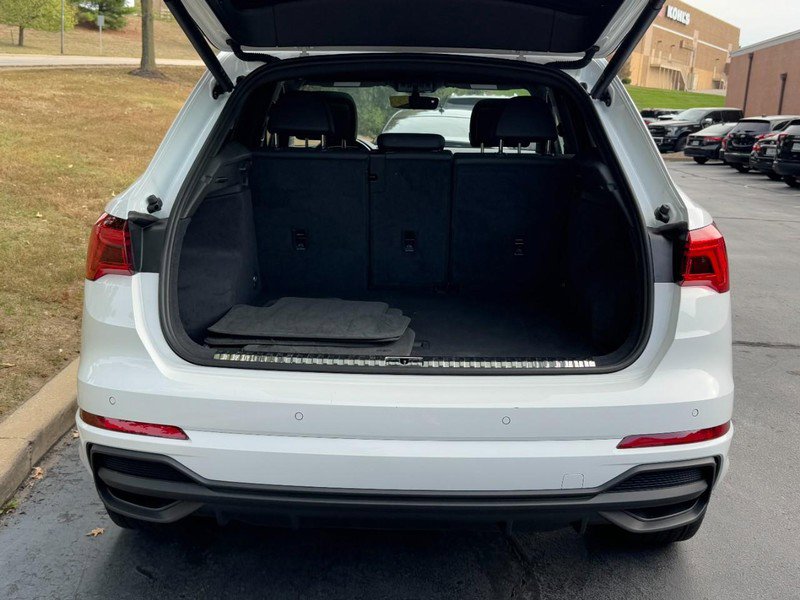 Used 2024 Audi Q3 2.0T Premium Plus w/ Premium Plus Package image 9